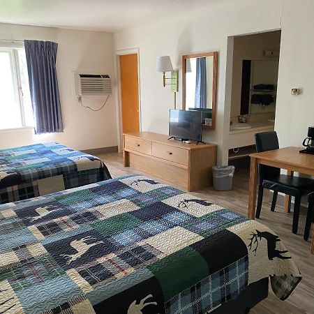 Deer Lodge Motel Сънданс Екстериор снимка