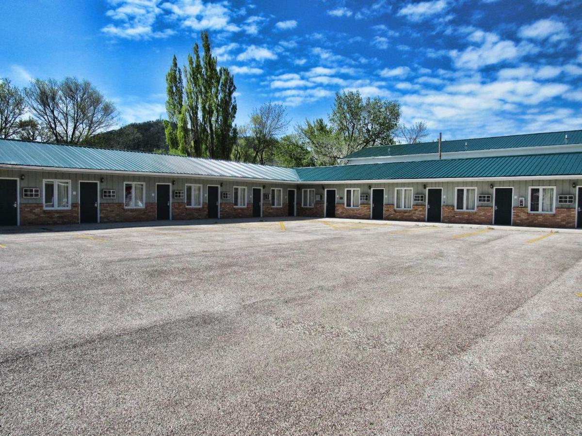 Deer Lodge Motel Сънданс Екстериор снимка