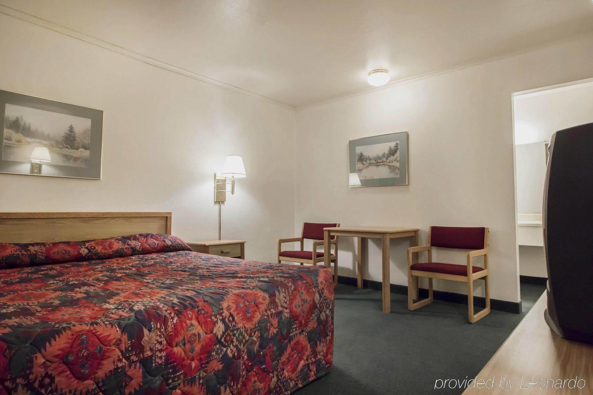 Deer Lodge Motel Сънданс Екстериор снимка