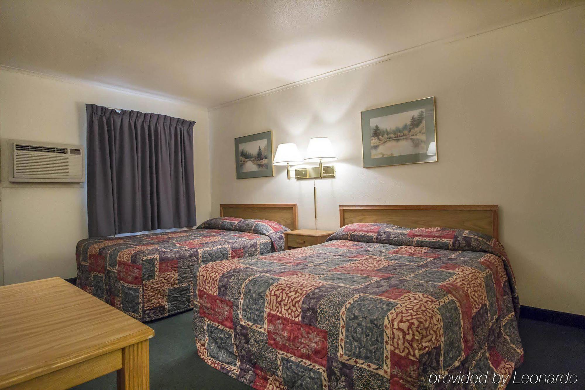 Deer Lodge Motel Сънданс Екстериор снимка
