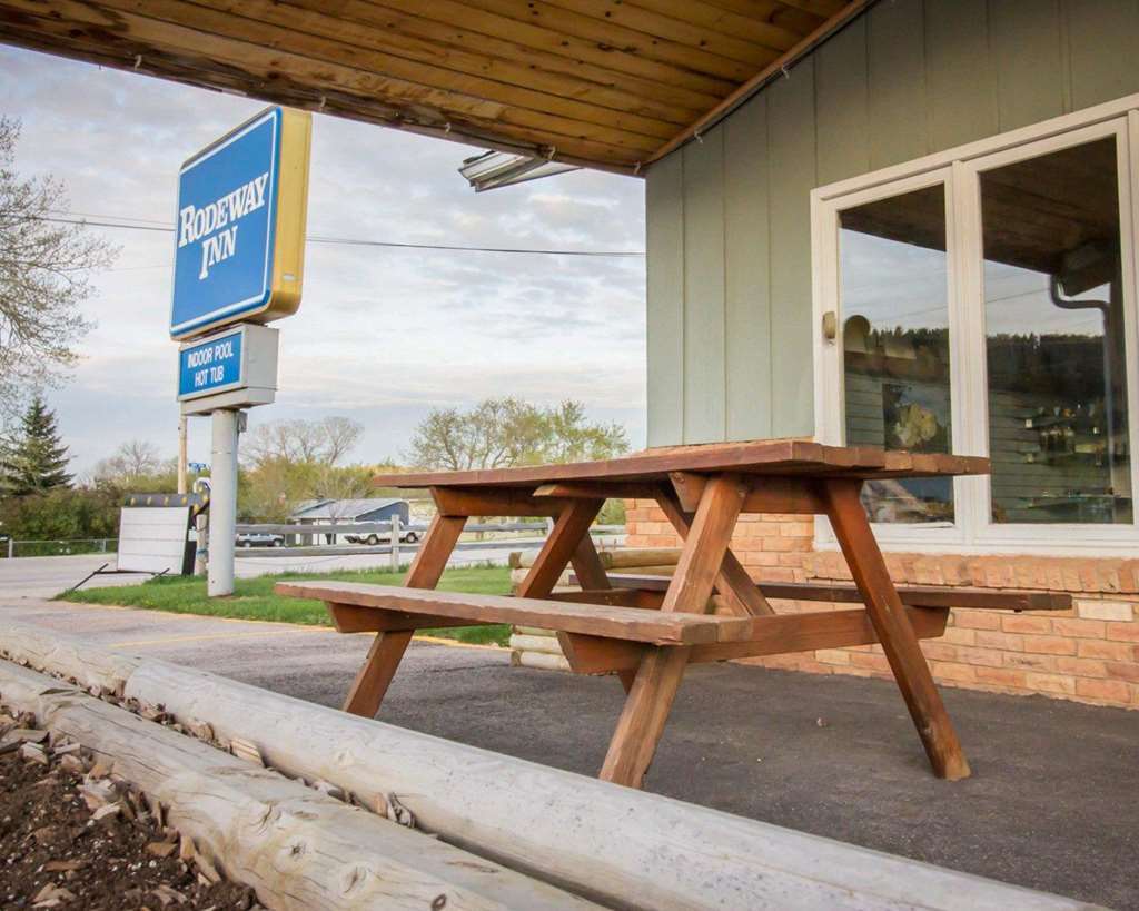 Deer Lodge Motel Сънданс Удобства снимка